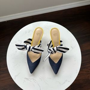 CAbi #6022 Bow Kitten Heel Mule Shoes Size 8 Navy Yellow Size 7.5